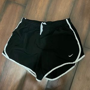 ✨2/$5 
kids nike shorts
